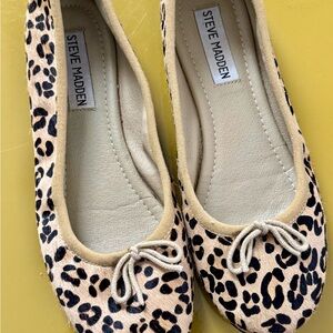 Steve Madden Tan and Black Animal Print Flats